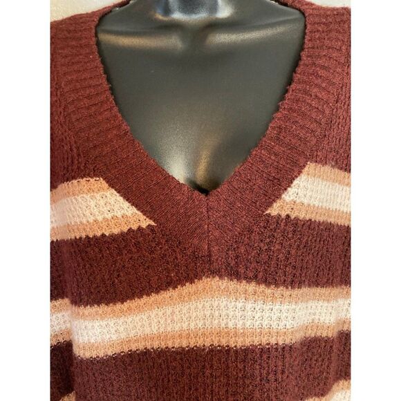 American Eagle pink and brown striped sweater - Picture 3 of 8